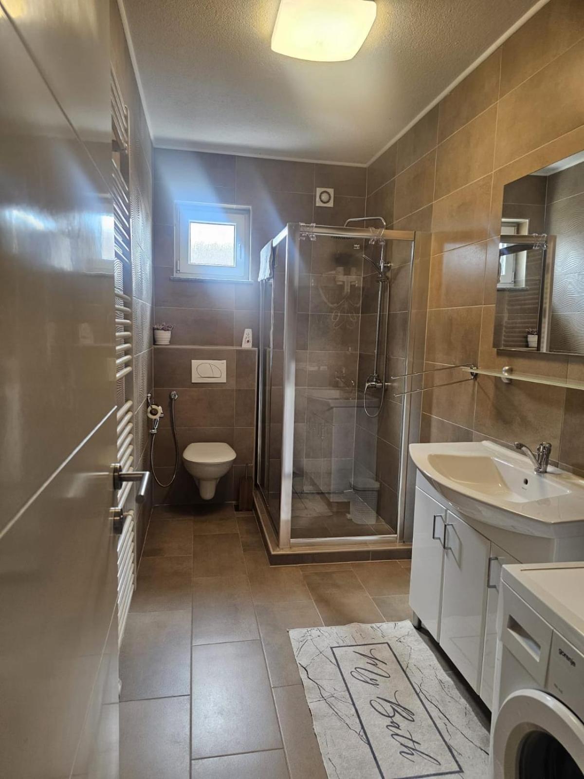 Elite Apartment Jasmina Bihać Eksteriør billede