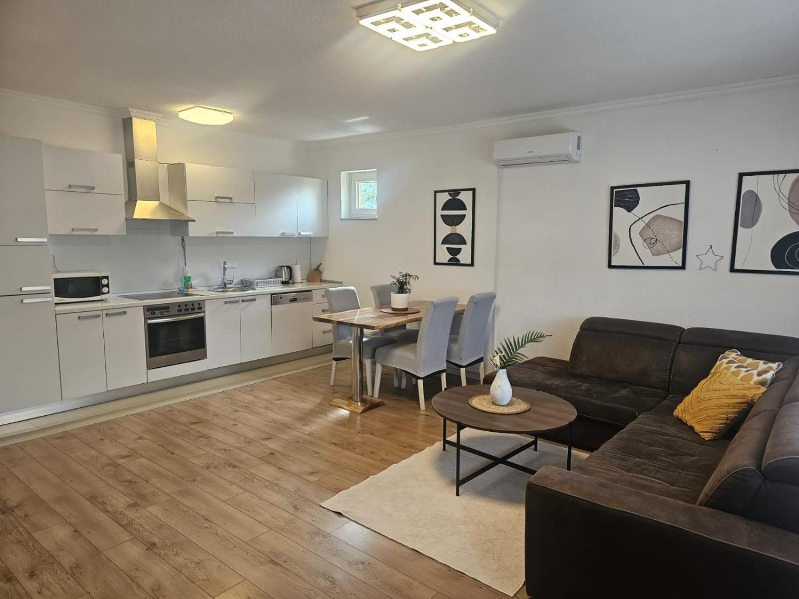 Elite Apartment Jasmina Bihać Eksteriør billede